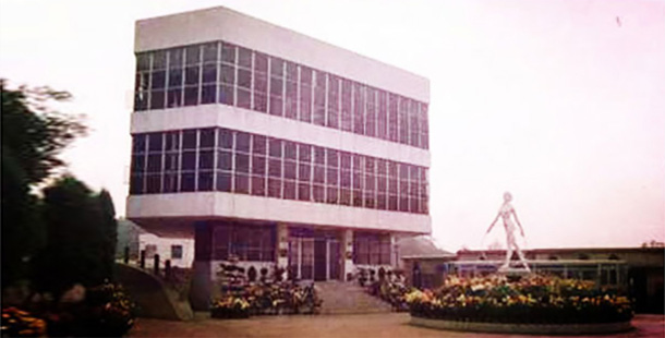 至诚至爱数十载 同心同行新时代